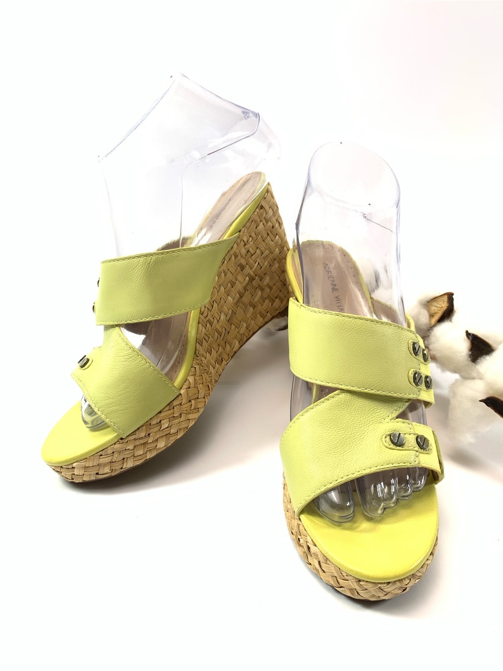 Adrienne Vittadini Women’s Wedge Y2K Sandals Leather Studded Lime 7 Boho Chic